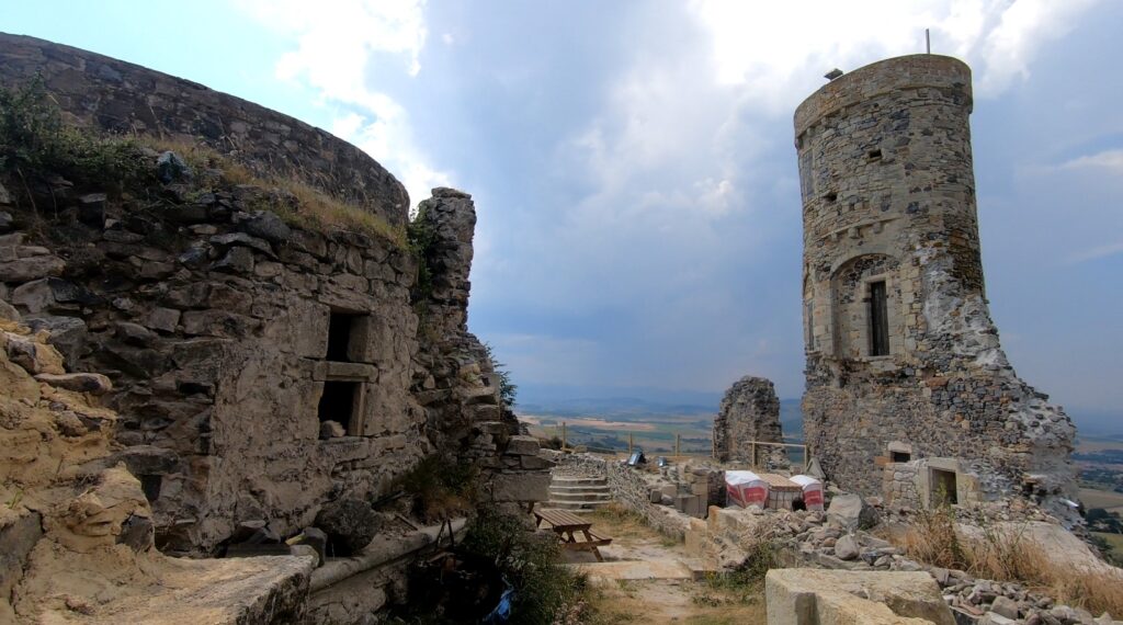 Montmorin Castle , Château de Montmorin